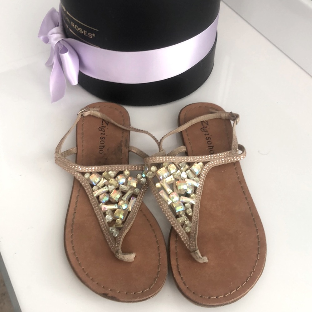 Zigi Soho Flat Rhinestone Sandals 6.5